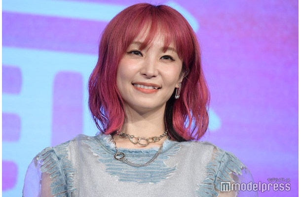 LiSA（C）モデルプレス