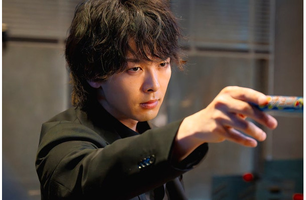 中村倫也「DOPE 麻薬取締部特捜課」第1話（C）TBS