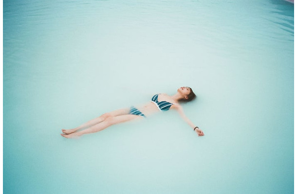 長濱ねる/撮影:高橋ヨーコ(講談社)