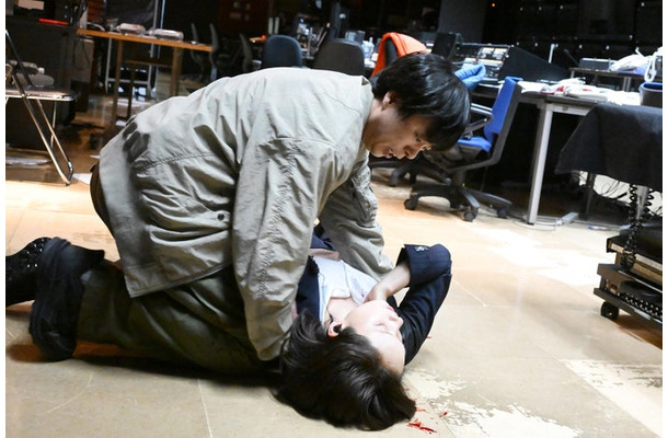 櫻井翔、ソニン(C)日本テレビ