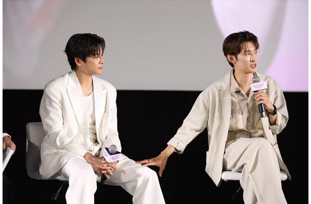 マーチ＝チュターウット・パッタラガムポン、向井康二（C）datinggame2025