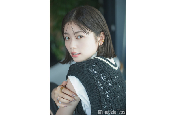 モデルプレスのインタビューに応じた小芝風花（C）モデルプレス