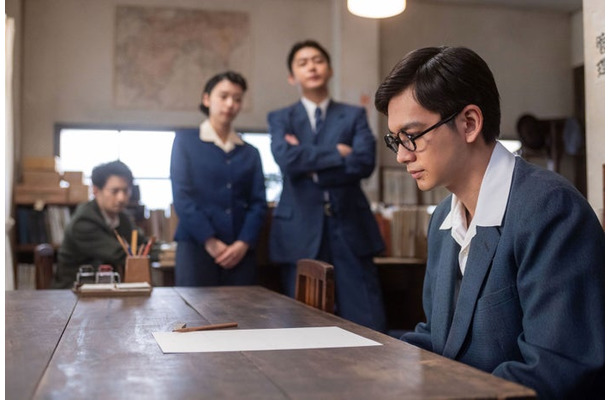 津田健次郎、鳴海唯、倉悠貴、北村匠海「あんぱん」第83話（C）NHK