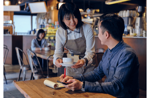 台湾の高級料理店で…「えっ！営業中に？」予想外な”文化の違い”に「日本人は頑張りすぎ」