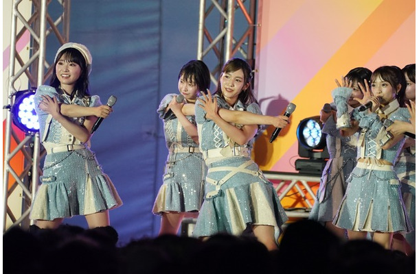 AKB48【写真：竹内みちまろ】