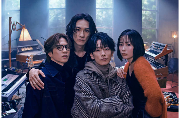 佐藤健主演『グラスハート』配信開始！現実デビューも果たした劇中バンド・TENBLANKの魅力に迫る