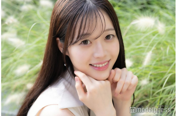 モデルプレスのインタビューに応じた江藤真生さん（C）モデルプレス