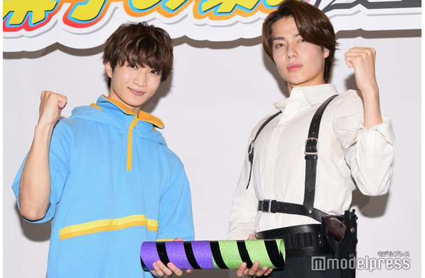 仮面ライダーガヴ＆仮面ライダーゼッツ バトンタッチイベントに出席した知念英和、今井⻯太郎（C）モデルプレス