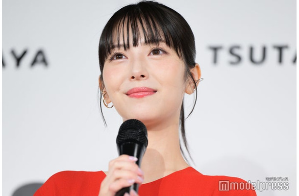 浜辺美波（C）モデルプレス