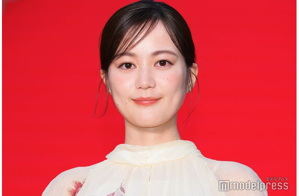 「ブラック・ショーマン」レッドカーペットイベント＆完成披露試写会舞台挨拶に出席した生田絵梨花（C）モデルプレス