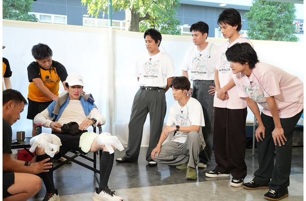 横山裕、桐山照史、濱田崇裕、小瀧望、小島健、佐野晶哉（C）日本テレビ