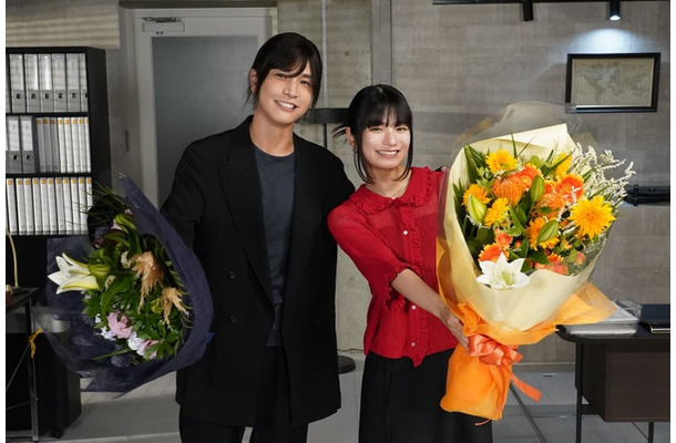 岩田剛典、蒔田彩珠（C）読売テレビ