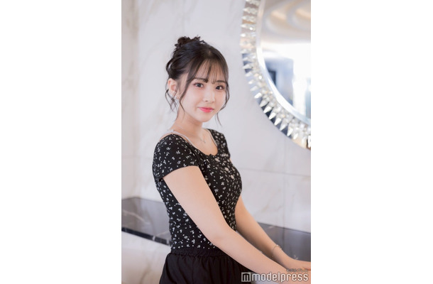「BARCELONA 桃李」月瀬まお（C）モデルプレス
