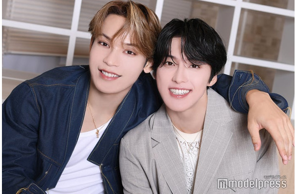モデルプレスのインタビューに応じた與那城奨、河野純喜(C)モデルプレス