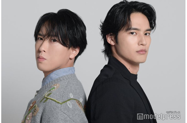 モデルプレスのインタビューに応じた宮舘涼太、水上恒司(C)モデルプレス