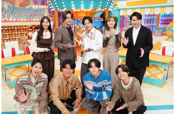 （後列左から）新木優子、間宮祥太朗、二宮和也、朝日奈央、吉村崇（前列左から）戸塚純貴、森本慎太郎、橋本将生、松島聡（C）日本テレビ