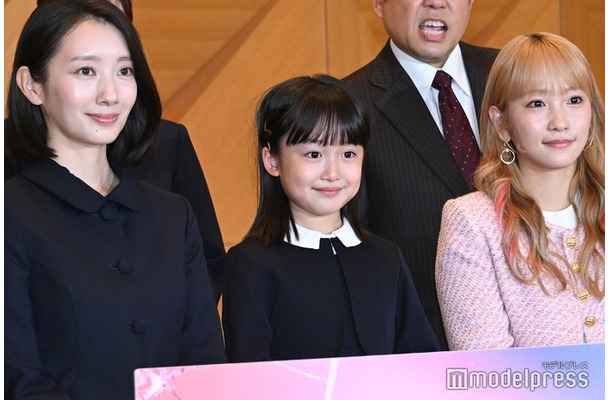 「フェイクマミー」制作発表会見に出席した波瑠、池村碧彩、川栄李奈(C)モデルプレス