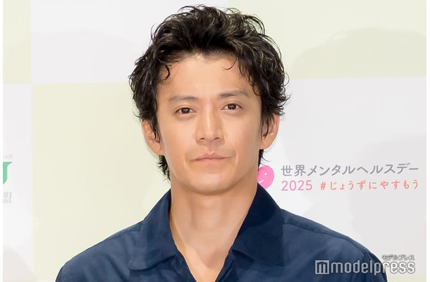 「B-side Talk 〜心の健康ケアしてる？」の公開収録に出席した小栗旬（C）モデルプレス