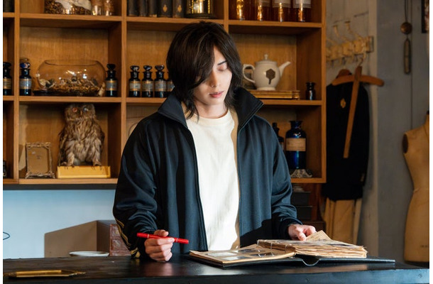 染谷俊之「UNREAL-不条理雑貨店-」2話（C）「UNREAL-不条理雑貨店-」製作委員会