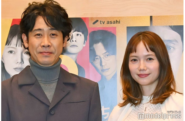 「ちょっとだけエスパー」囲み取材会に出席した大泉洋、宮崎あおい（C）モデルプレス