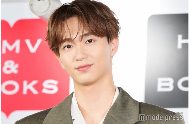 「暁紀」発売記念会見に出席した野村康太（C）モデルプレス