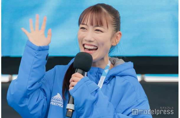 「横浜マラソン2025」に登場した高城れに（C）モデルプレス
