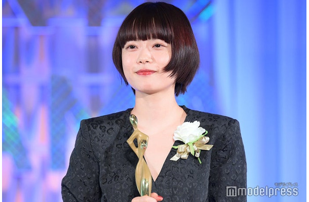 「東京ドラマアウォード2025」授賞式に出席した杉咲花(C)モデルプレス