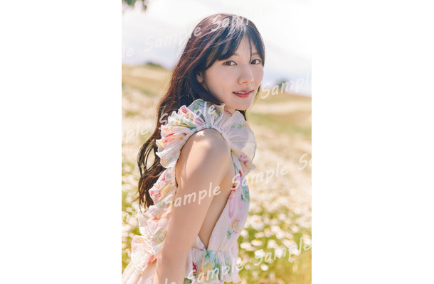 河田陽菜2nd写真集「テイクオフ」封入特典ポストカード第1弾 撮影／SAKAI DE JUN