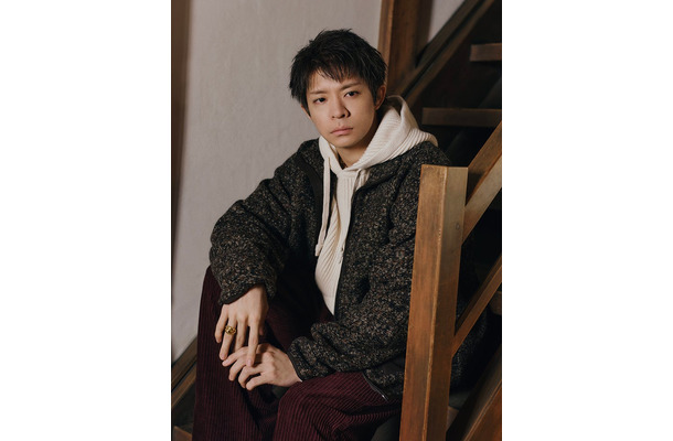 岸優太「BANANA REPUBLIC HOLIDAY 2025」(提供写真)