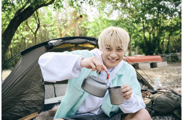 超特急・高松アロハ、少年のような笑顔にドキドキ!キャンプを突き詰める『ALOHA’sCAMP』発売