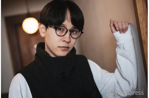 モデルプレスのインタビューに応じた野本響葵さん(C)モデルプレス