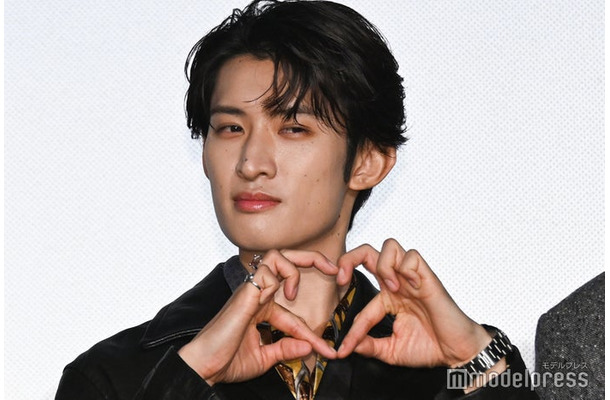 母が主演映画を3回鑑賞した向井康二（C）モデルプレス