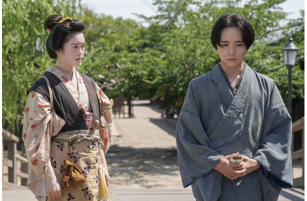 高石あかり、板垣李光人「ばけばけ」第30話（C）NHK