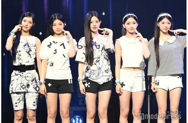 ILLIT(C)モデルプレス