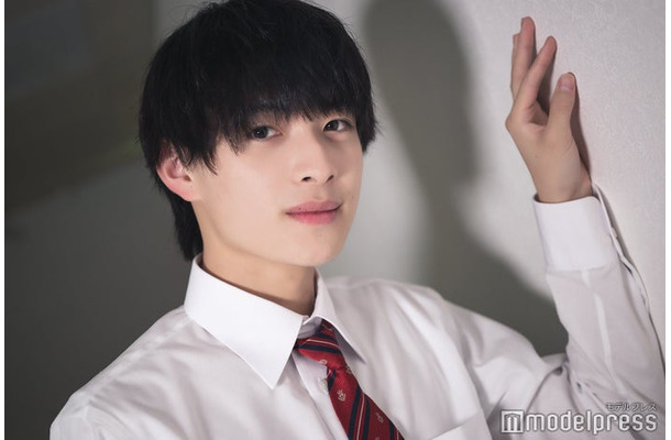 モデルプレスのインタビューに応じた倉田琉偉くん（C）モデルプレス