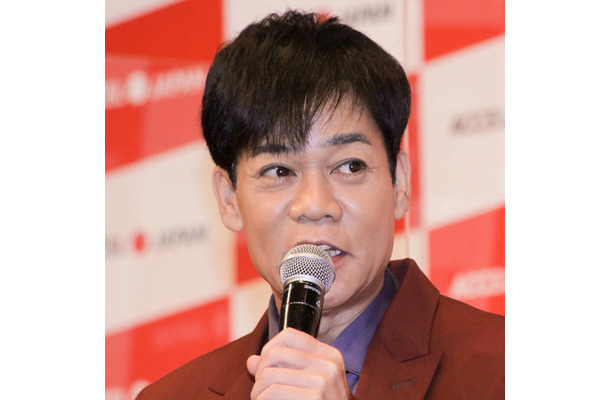 名倉潤、誕生日を迎えた渡辺満里奈との見つめ合いSHOTに反響「おしどり夫婦」「ケーキすごい!」