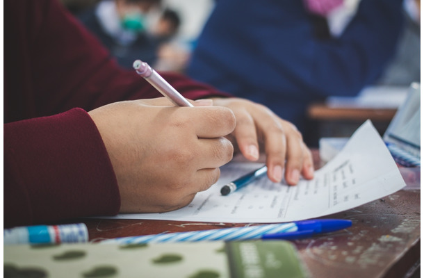 「手が痺れるし地獄です」東大には「４時間かかる試験」があるって本当！？その学部や内容とは？