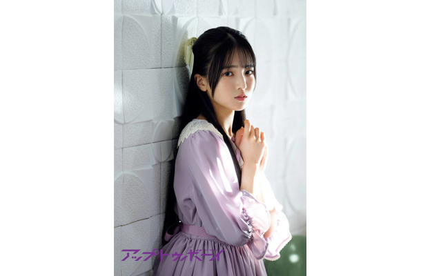 乃木坂46瀬戸口心月、かわいらしさを追求したグラビアにドキッ！あどけない表情で魅せる