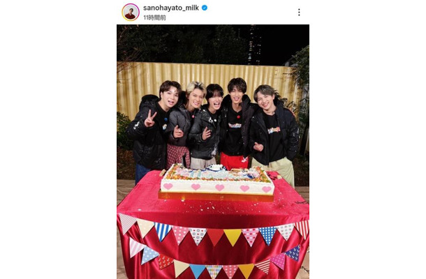 M!LK結成11周年!佐野勇斗、メンバーとの笑顔SHOTに「エモエモの写真」「これからも仲良しな5人でいてね」