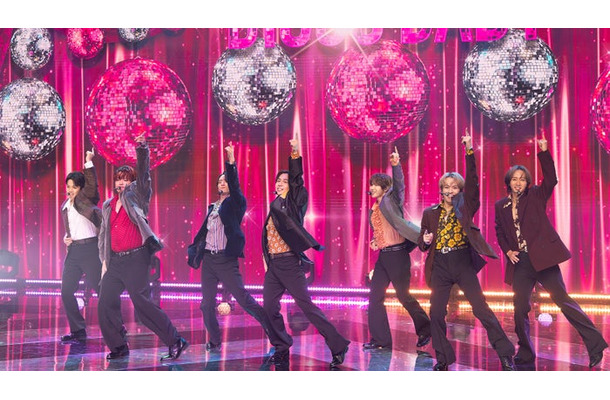 Travis Japan（C）Storm Labels Inc.