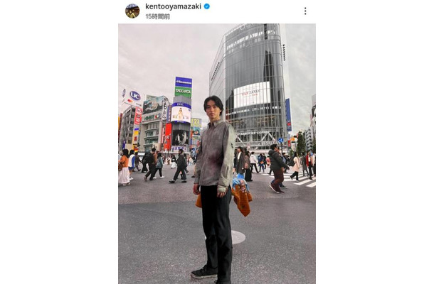 山崎賢人『今際の国のアリス』最新作のオフショ公開！「かっこよすぎる！」「どれもこれも素敵」の声