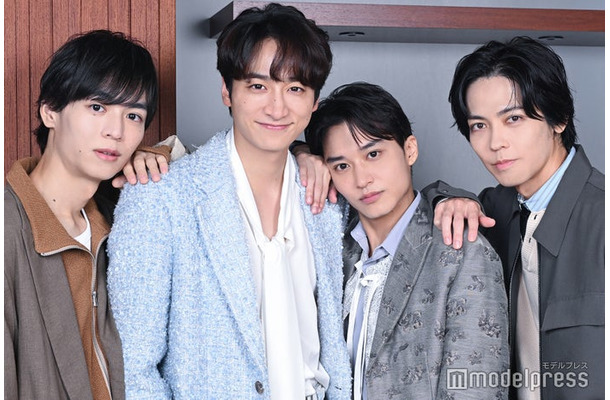モデルプレスのインタビューに応じた溝口琢矢、小関裕太、松岡広大、猪塚健太(C)モデルプレス
