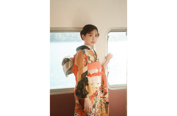 櫻坂46遠藤理子、華やかな晴れ姿を披露！稲熊ひなは白の振り袖であどけない魅力が光る