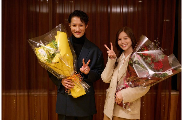 岩本照、白石麻衣(C)テレビ朝日