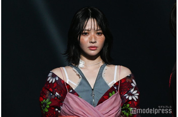 鎮西寿々歌（C）モデルプレス