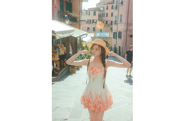 梅澤美波 2nd写真集／撮影：東京祐