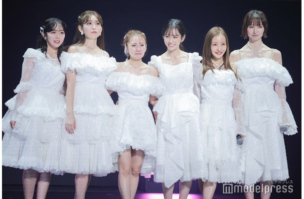 峯岸みなみ、小嶋陽菜、高橋みなみ、前田敦子、板野友美、篠田麻里子（C）モデルプレス