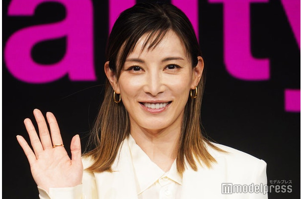 アンバサダー就任発表会に登壇した加藤あい(C)モデルプレス