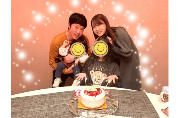 東貴博、家族4人でパシャリ！安めぐみの誕生日＆結婚14周年を豪華にお祝い「いい記念になるね」