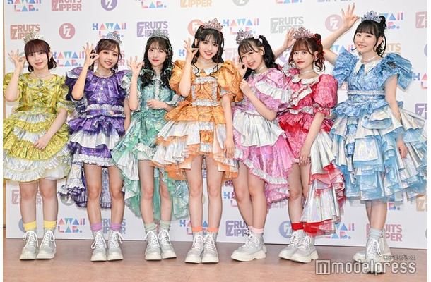 FRUITS ZIPPER（C）モデルプレス